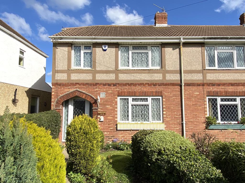 Eastbourne Avenue, Gosport PO12 3 bed end of terrace house for sale £