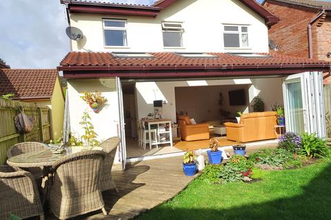 21 Beech Grove, Porthcawl, CF36 5DP