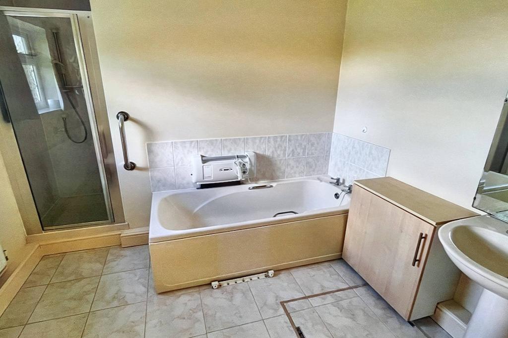 Ensuite Bathroom