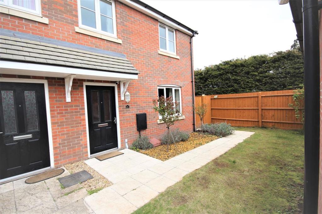 Cherry Orchard Place Northampton 3 Bed Semi Detached House For Sale