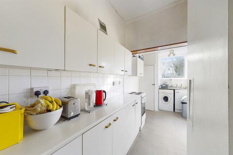 44 Clifton Road, London, N3 2AR