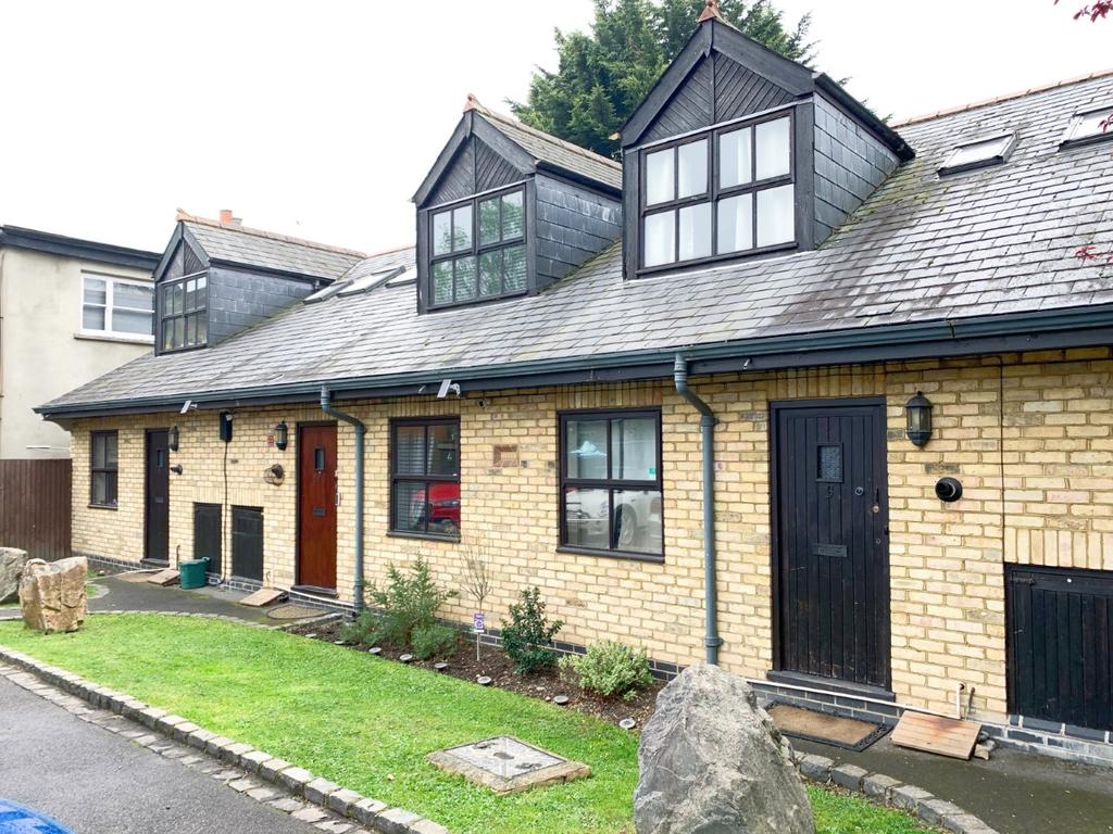 Avenue Road, Acton, W3 3 bed house £2,200 pcm (£508 pw)
