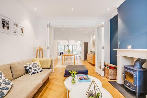59 First Avenue, London, SW14 8SP