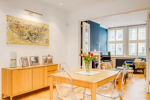 59 First Avenue, London, SW14 8SP