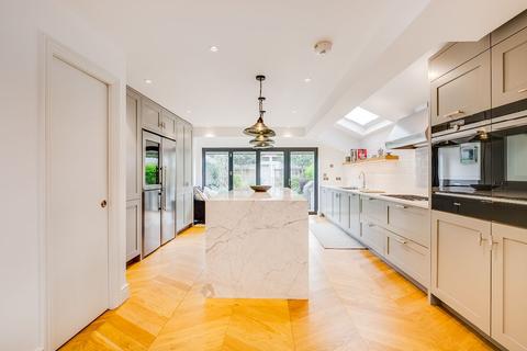 59 First Avenue, London, SW14 8SP
