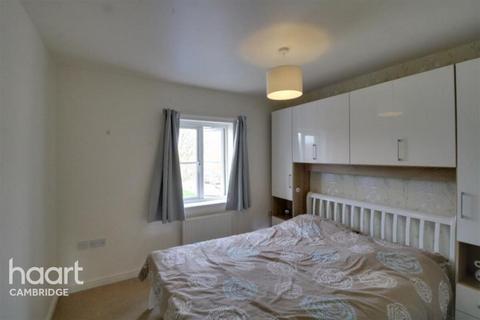 2 bedroom end of terrace house to rent, Meridian Close, Cambridge