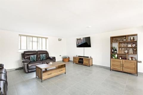 3 bedroom barn conversion to rent, Stowe Road, Water Stratford, Buckingham, Buckinghamshire, MK18