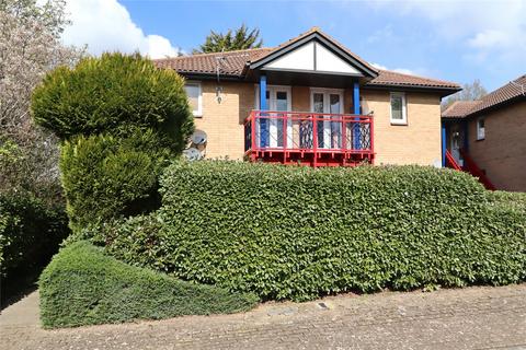 Pomander Crescent, Walnut Tree, Milton Keynes, Buckinghamshire, MK7