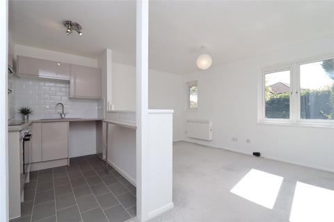 undefined, Pomander Crescent, Walnut Tree, Milton Keynes, Buckinghamshire, MK7