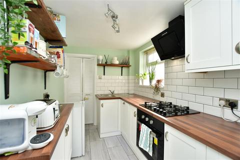 17 Chalkpit Hill, Chatham, ME4 5TA