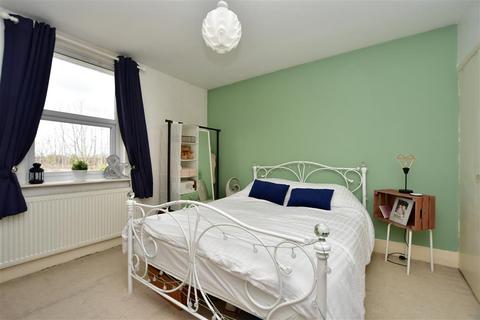 17 Chalkpit Hill, Chatham, ME4 5TA