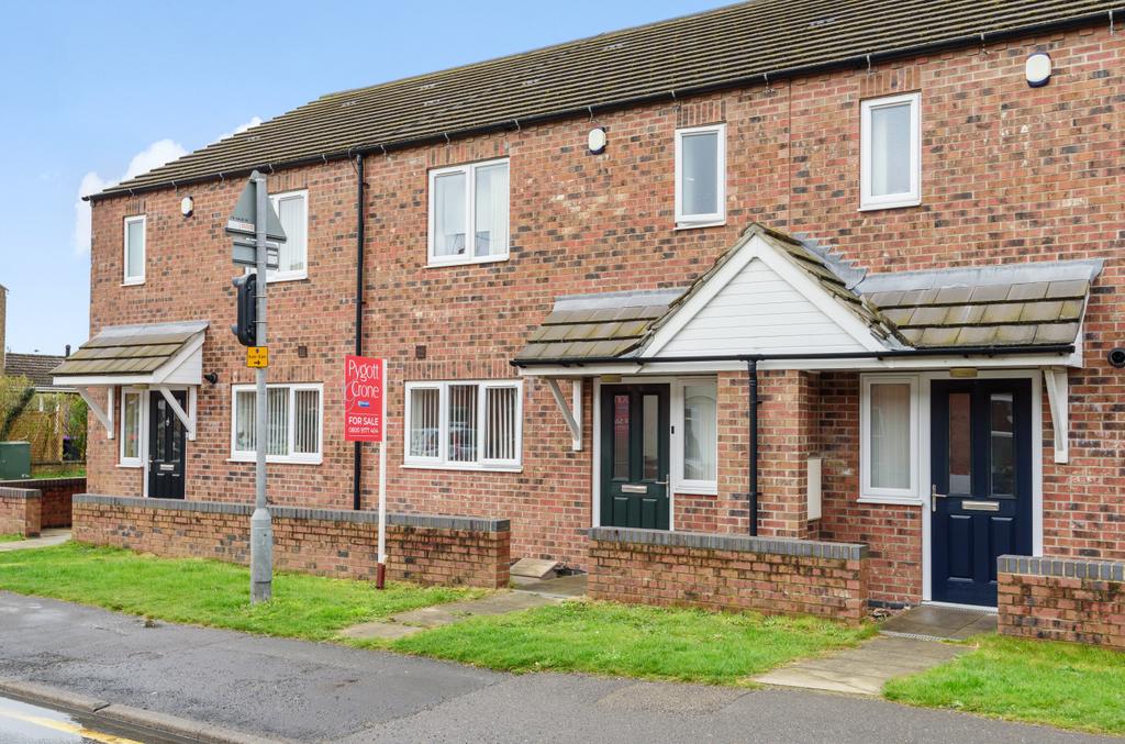 Grantham Road, Bracebridge Heath, LN4 3 bed terraced house £190,000