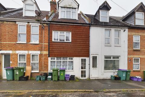 4 Myrtle Road, Folkestone, CT19 6EE