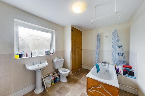 4 Myrtle Road, Folkestone, CT19 6EE
