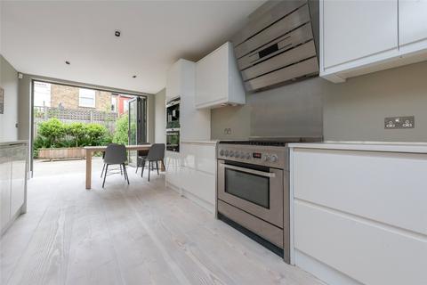 3 bedroom terraced house to rent, Churchill Road, London, NW2