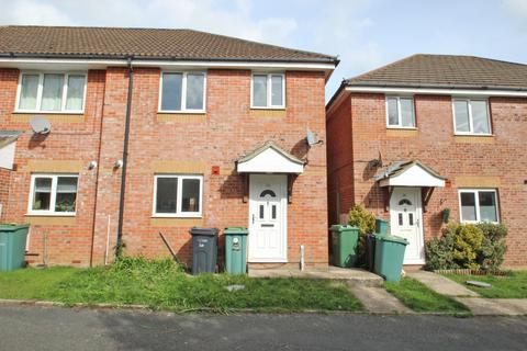 3 bedroom end of terrace house for sale - Charnwood Close, Newport