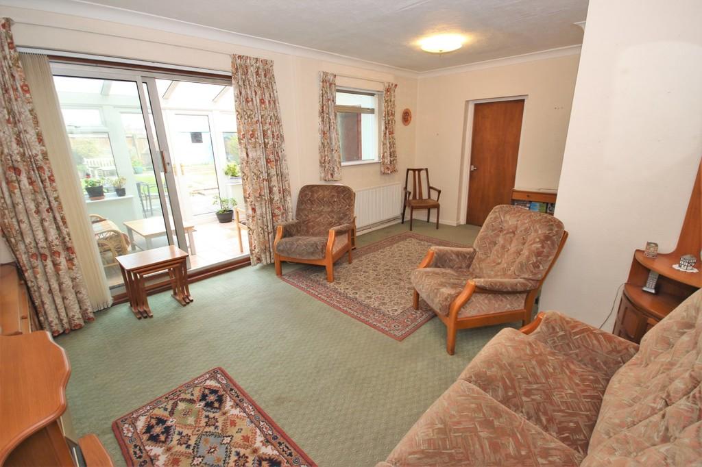 Court Road, Whitchurch, Cardiff 3 bed semidetached house £395,000