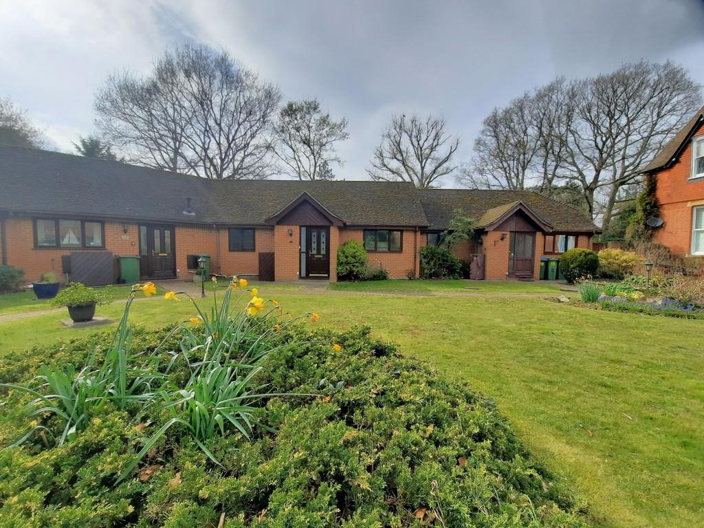 St Johns Mews, Church Road, Locks Heath 1 bed terraced bungalow £275,000