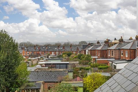 15 Canute Road, Winchester, SO23 0PW