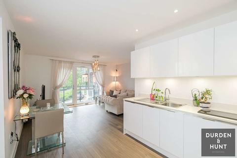 Flat 15, Thistle House, 1 Wildcary Lane, Romford, RM3 0LZ