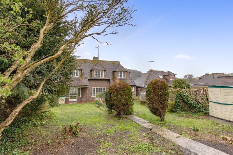 Court Close, Brighton 3 bed detached house £775,000