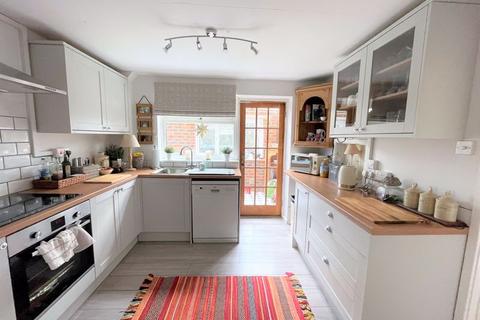 3, Crossways Cottages Tismans Common, Rudgwick, Horsham, RH12 3BL