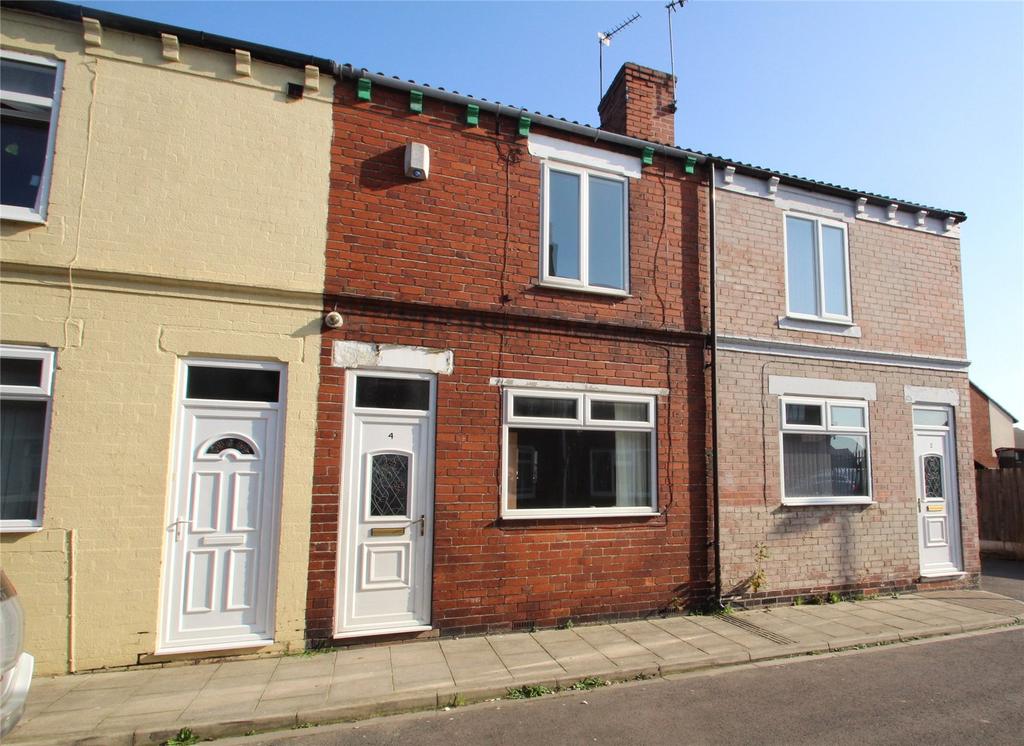 Albany Place, South Elmsall, Pontefract, West Yorkshire, WF9 3 bed terraced house £575 pcm (£