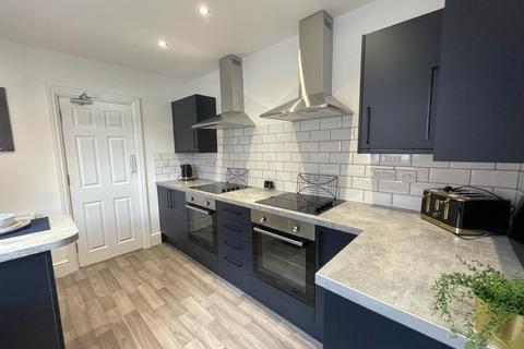 6 bedroom house share to rent - Hope Street, Dukinfield,