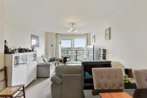 2 bedroom flat for sale - Admirals House, Gisors Road, Southsea, PO4 8GY