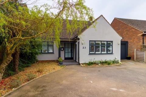 3 bedroom detached house for sale, Lavender Way, Hitchin, SG5