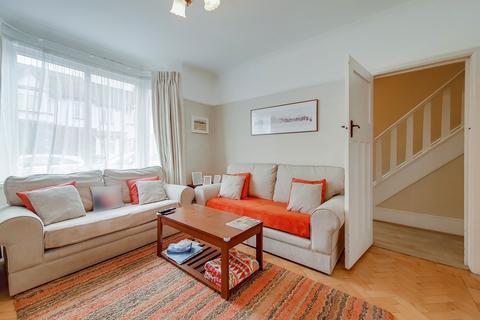 103 Drayton Bridge Road, London, W7 1ER