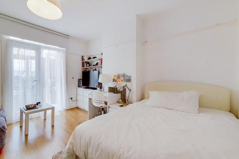 103 Drayton Bridge Road, London, W7 1ER