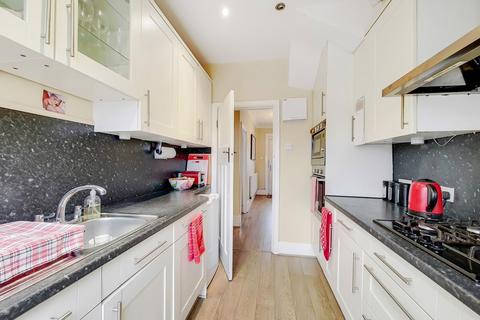 103 Drayton Bridge Road, London, W7 1ER