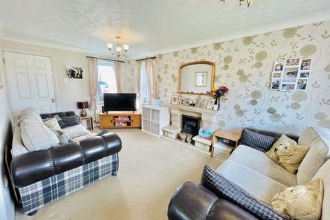 28 Fyfield Drive, South Ockendon, RM15 5QE