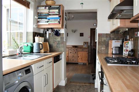 4 Elm Road, Epsom, KT17 2EU