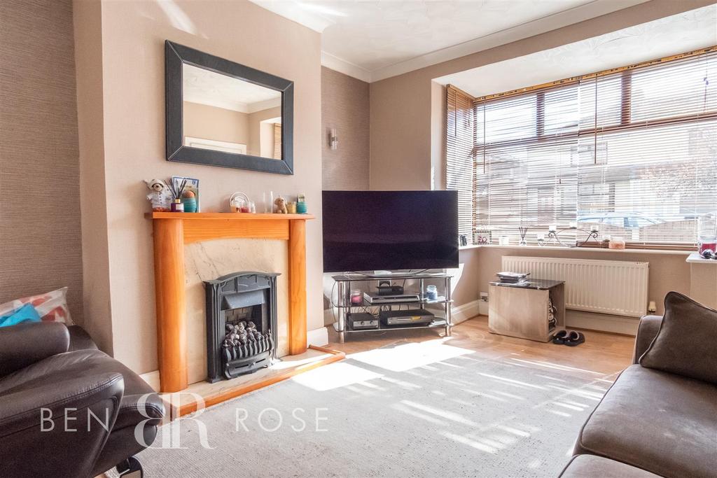 Young Avenue, Leyland 2 bed end of terrace house £135,000