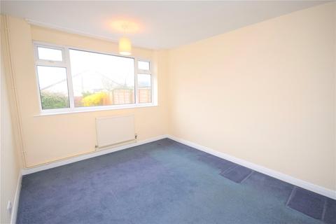 2 bedroom bungalow for sale - The Crescent, Netherton, Wakefield, West Yorkshire