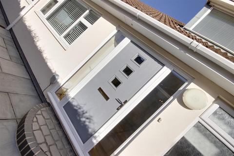 14 Cock Pit Close, Kirk Ella, Hull, HU10 7LG