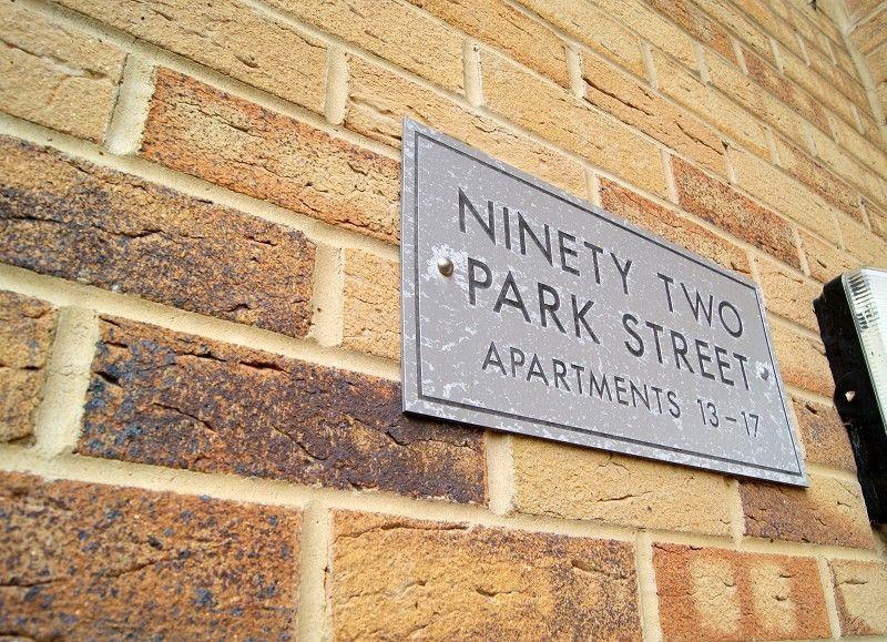 Park Street, Bridgend 2 bed apartment £695 pcm (£160 pw)