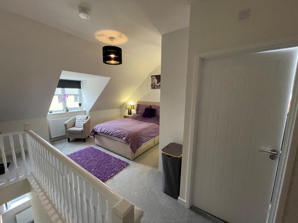 Master suite / double bedroom