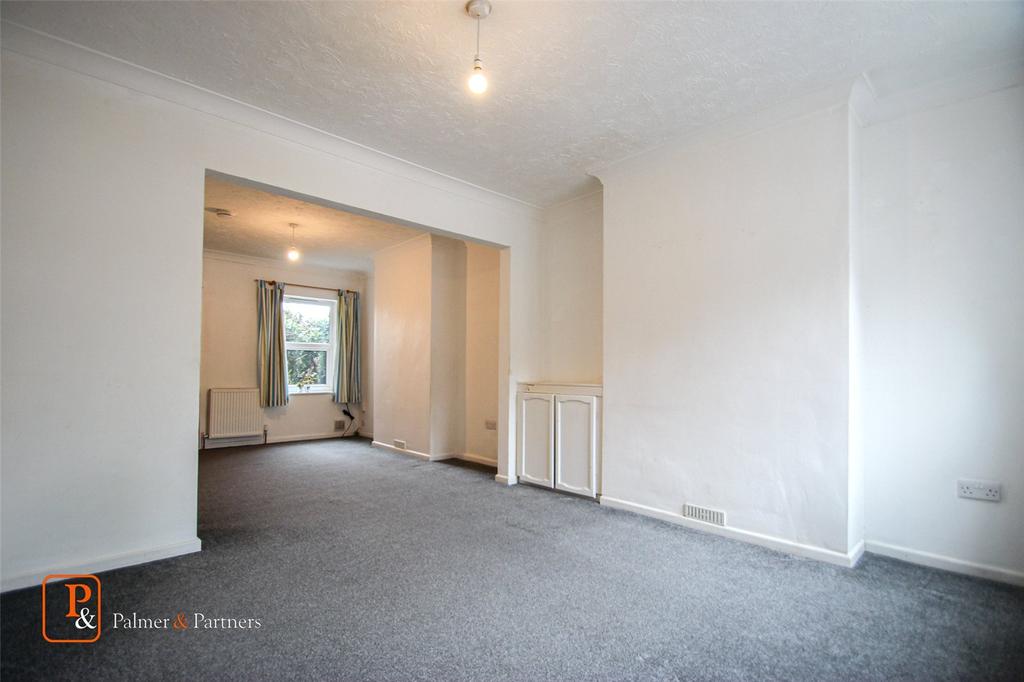 Winchester Road, Colchester, Essex, CO2 3 bed terraced house £1,000 pcm (£231 pw)