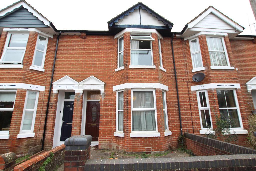 Archers Road, Eastleigh 3 bed terraced house £300,000