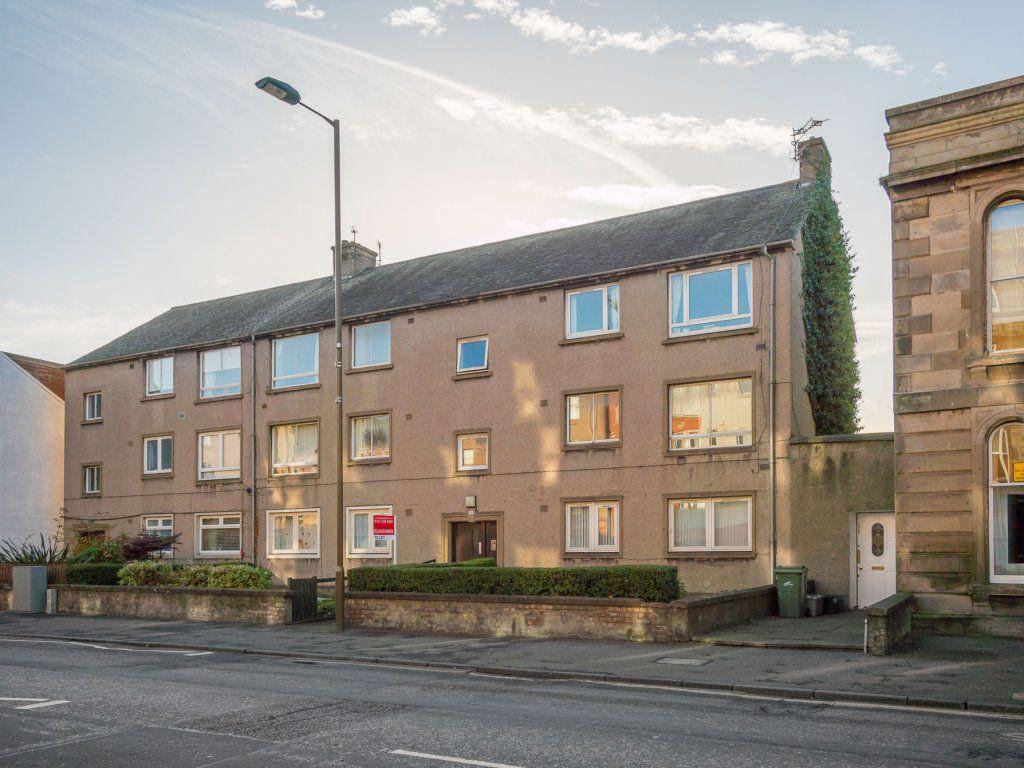 NORTH HIGH STREET, MUSSELBURGH, EH21 6AR 2 bed flat £725 pcm (£167 pw)