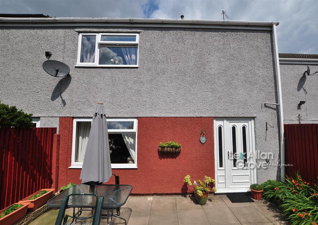Severn Road, Halesowen 3 bed townhouse £160,000