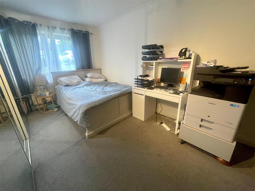 1 OR - Bed 1.jpg