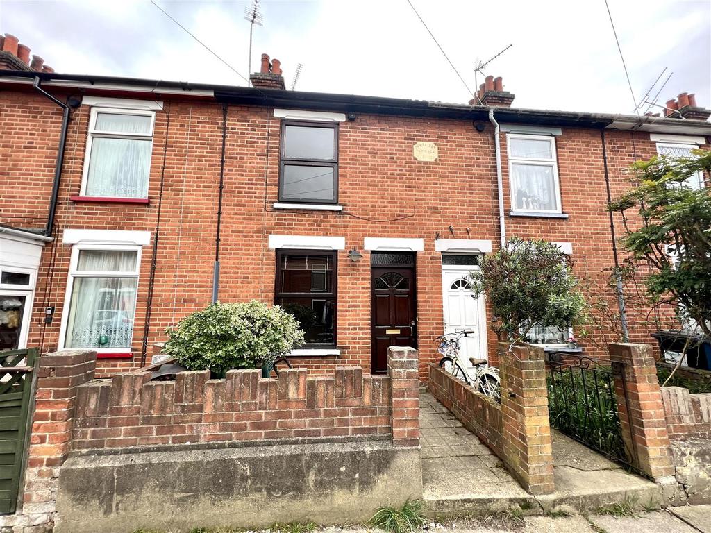Schreiber Road, Ipswich 2 bed terraced house £180,000