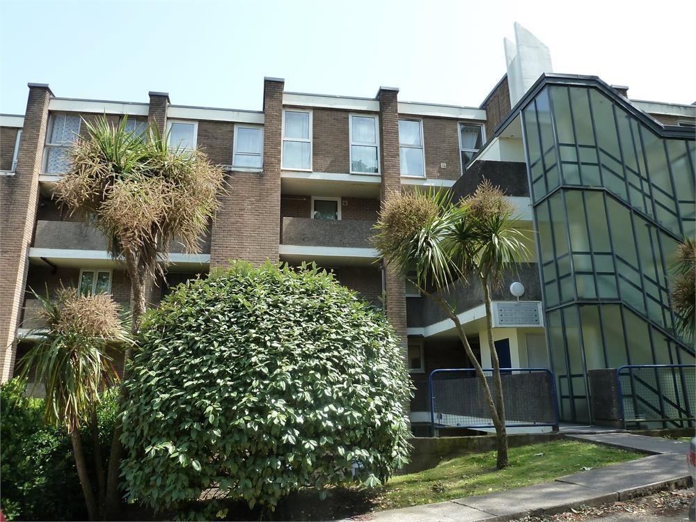 Gwent, Northcliffe, Penarth 2 bed flat £850 pcm (£196 pw)
