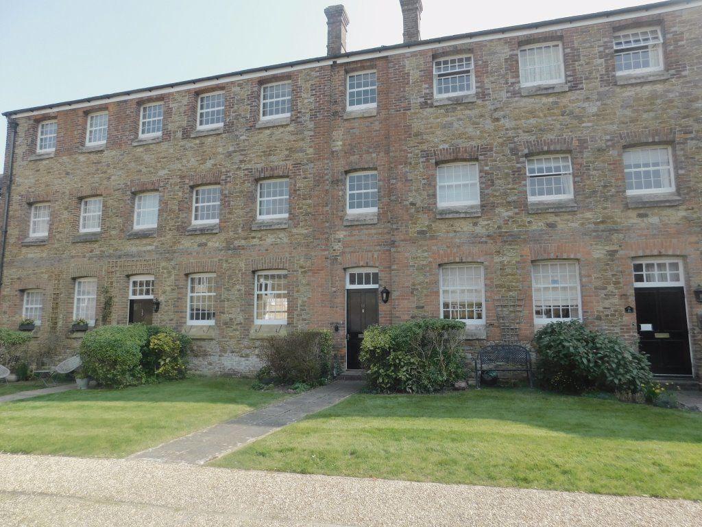 Frederick Thatcher Place, Battle... 2 bed house £1,250 pcm (£288 pw)
