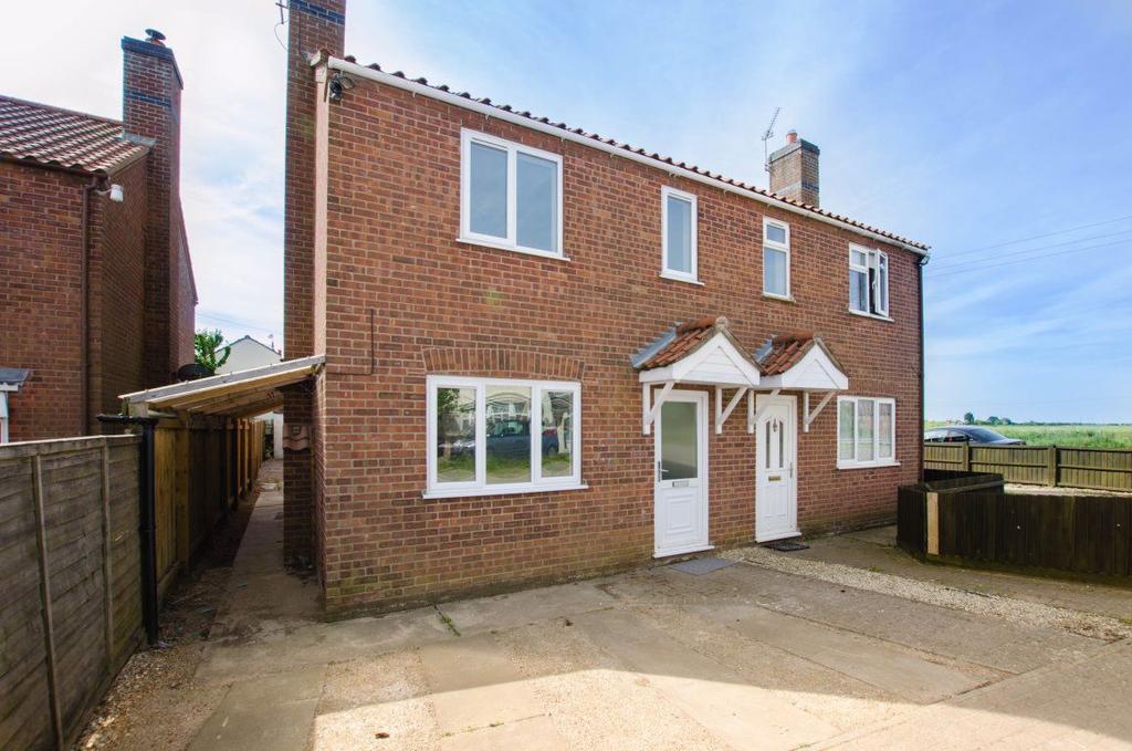 Barley Sheaf Court, Holland Fen, Lincoln 3 bed semidetached house £