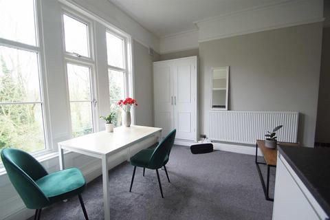 1 bedroom flat to rent, Chapeltown Road, Leeds